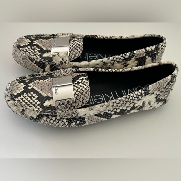 Calvin Klein Snakeskin leather loafers flats Size 7 - Picture 6 of 9
